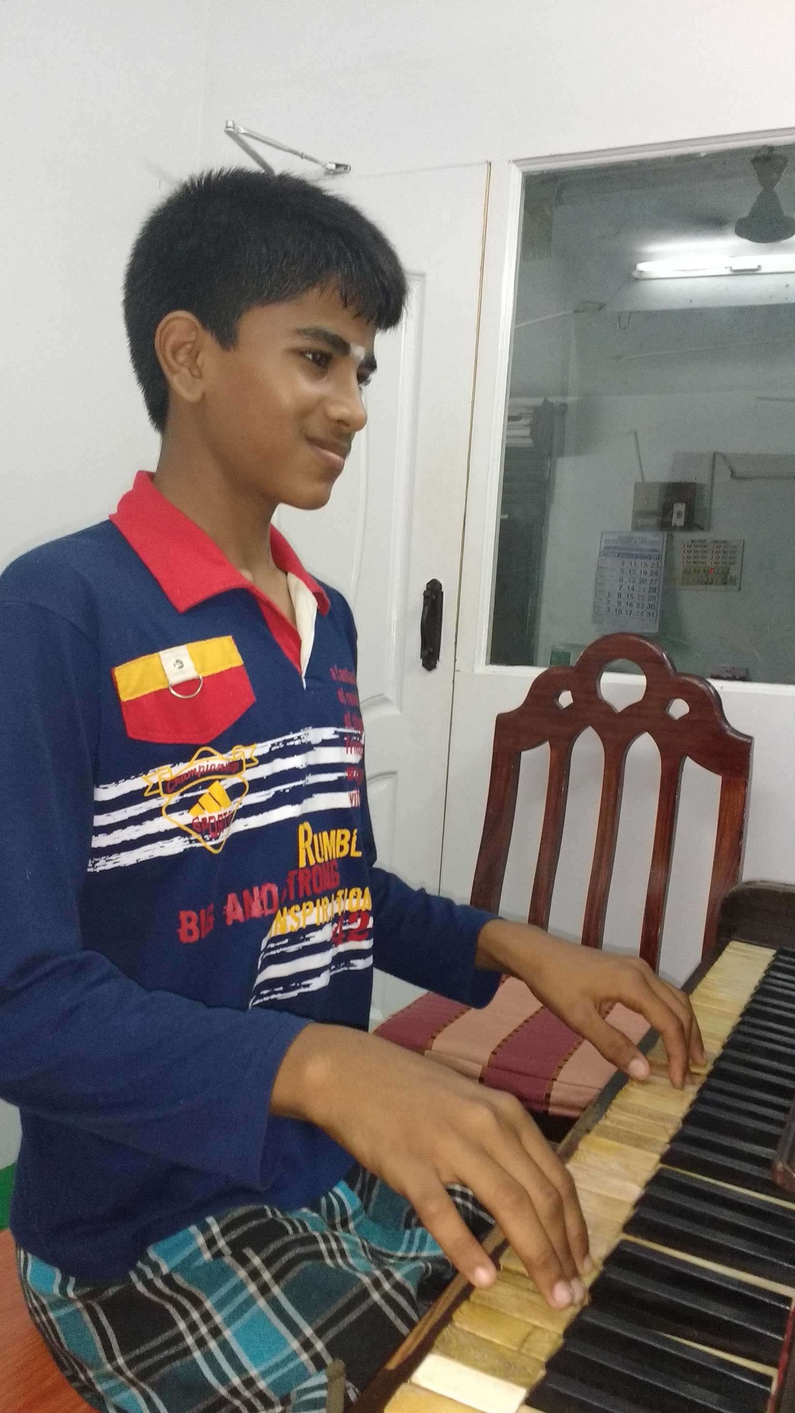 Music Class in Chennai, Violin Classes in Chennai